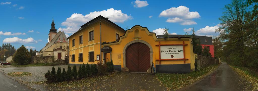 Hotel Fara Rancirov Igława Zewnętrze zdjęcie